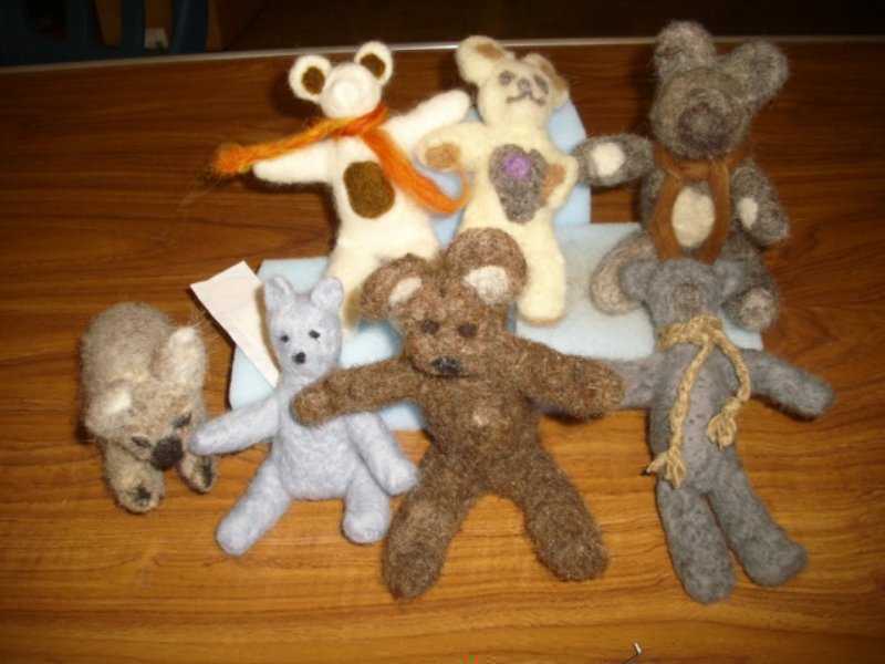 needlefeltedbears006.jpg