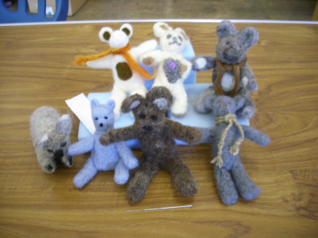 needlefeltedbearsworkshopsept2015007.jpg